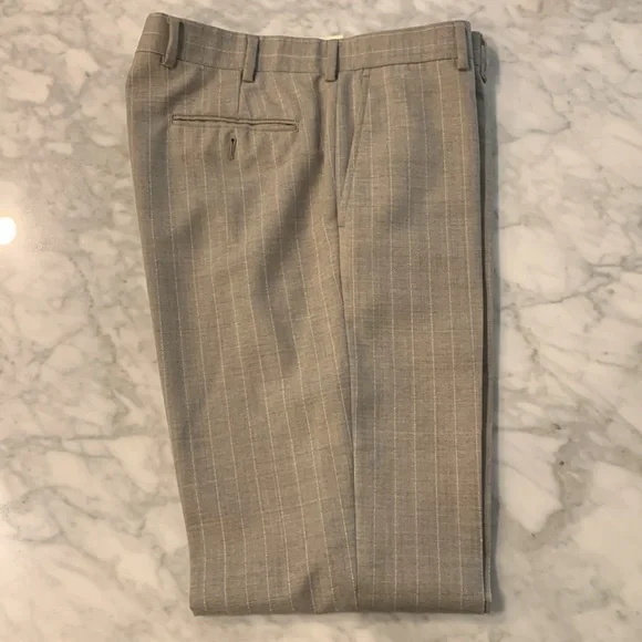 Brooks brother beige pinstripe wool suit, 40L blazer, 34” waist pant - Picture 7 of 11